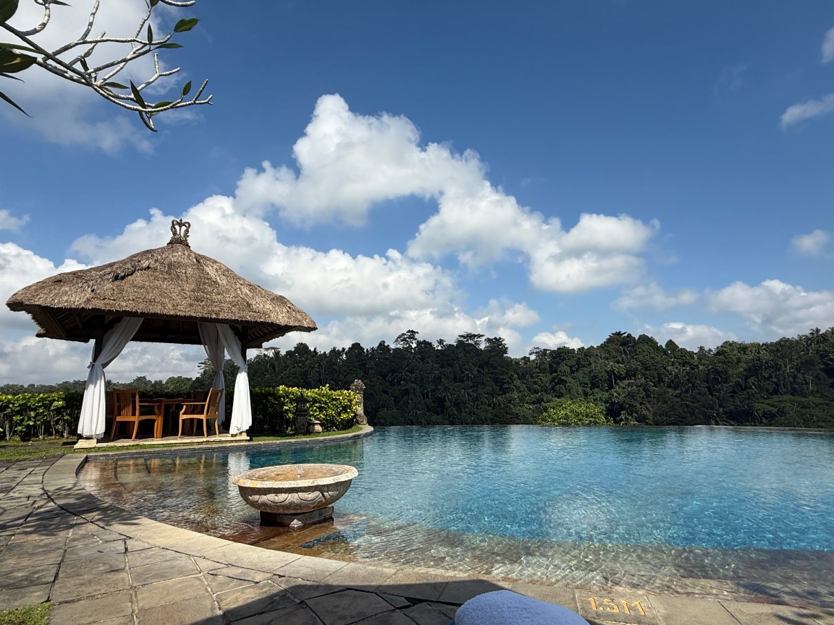 普瑞乌兰达瑞精品水疗度假村-泳池