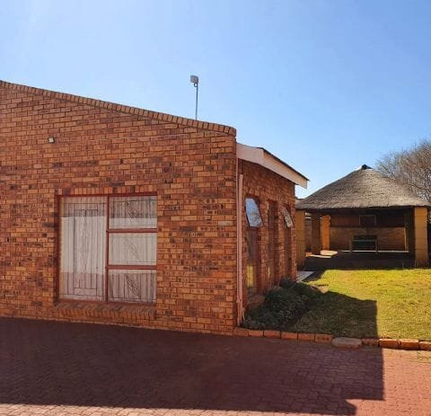Lovers Way Guesthouse in Mafikeng
