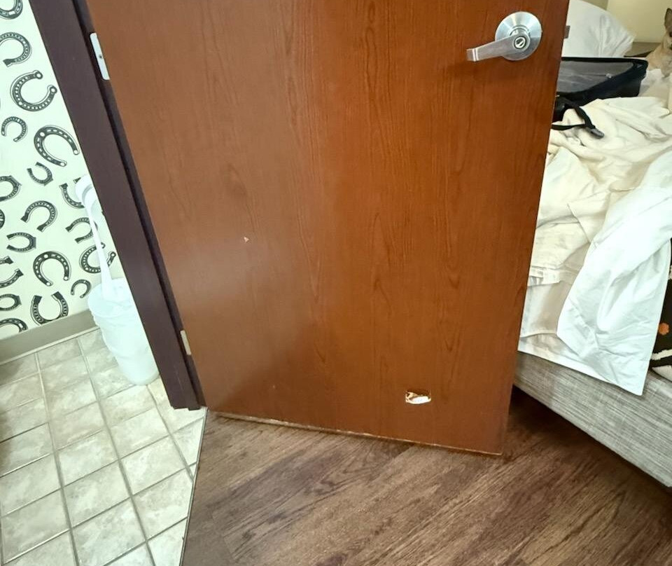 Oxford Suites Pendleton主图