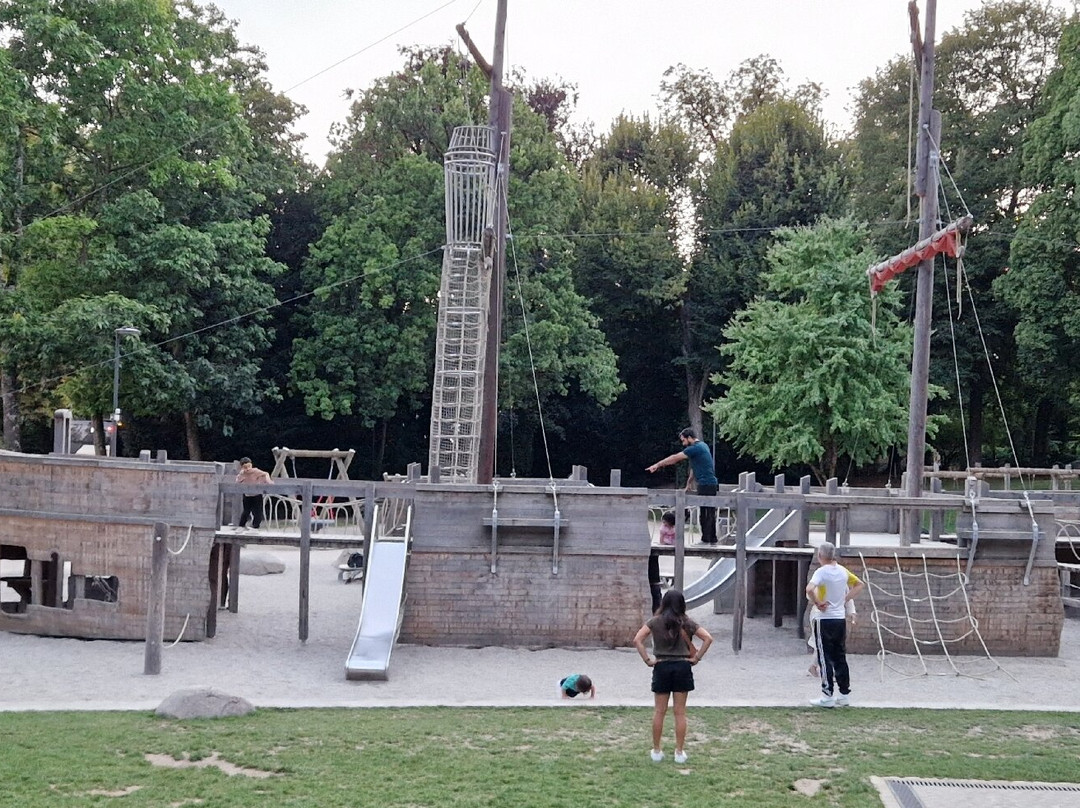 Playground Avenue Monterey - Pirate Ship-卢森堡城必去景点