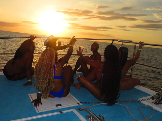 Regal tropix tours-内格里尔必去景点