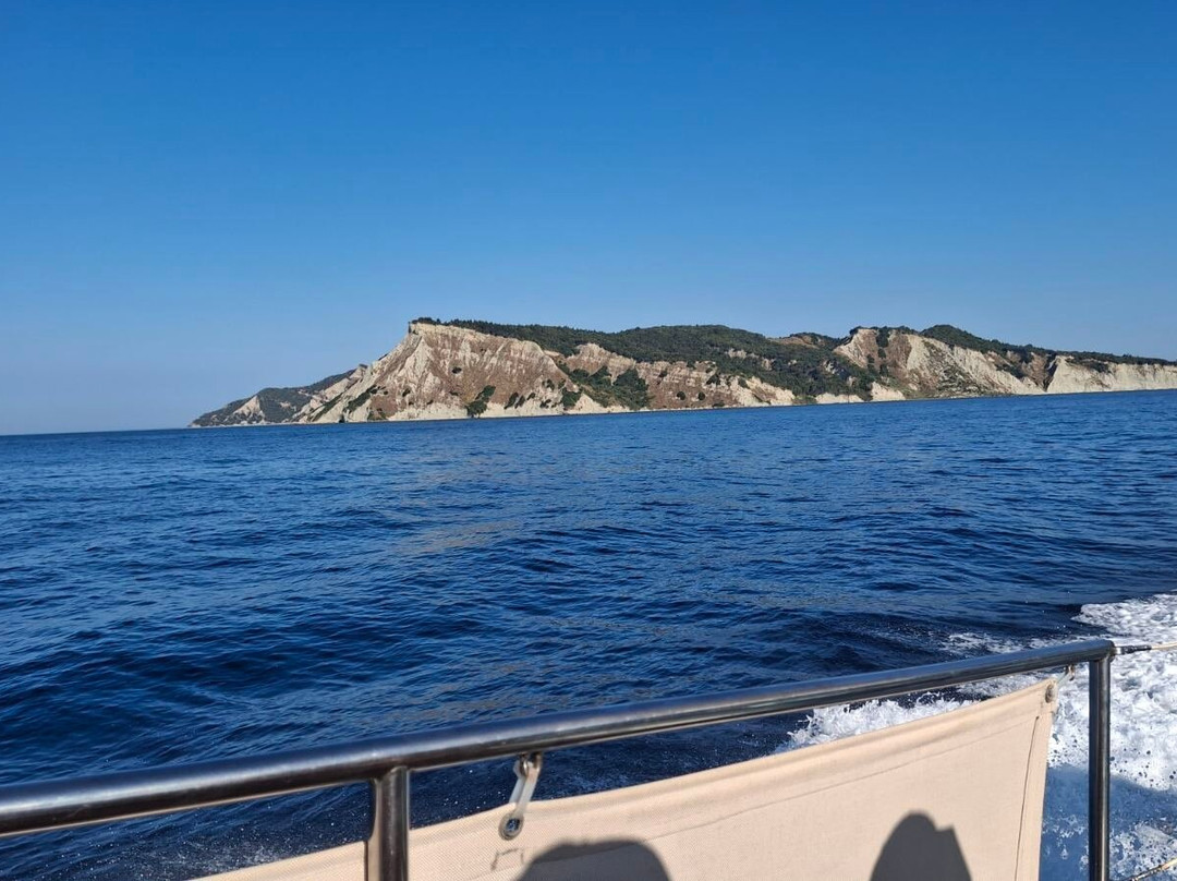 Trident SpeedBoat Cruises-Kavos必去景点