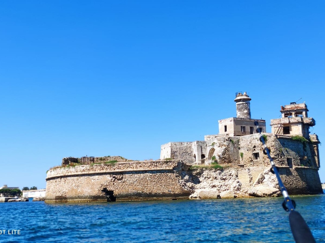 Torre Avalos-Augusta必去景点