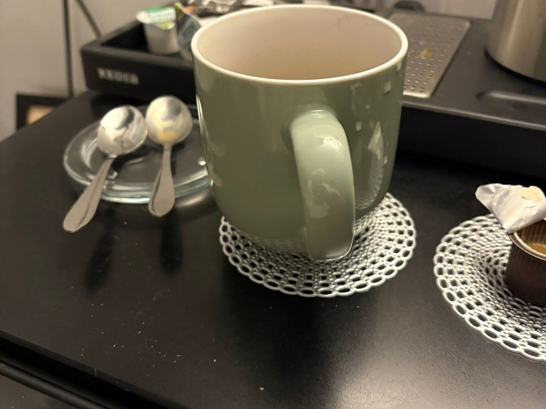 The New Inn and Old House主图