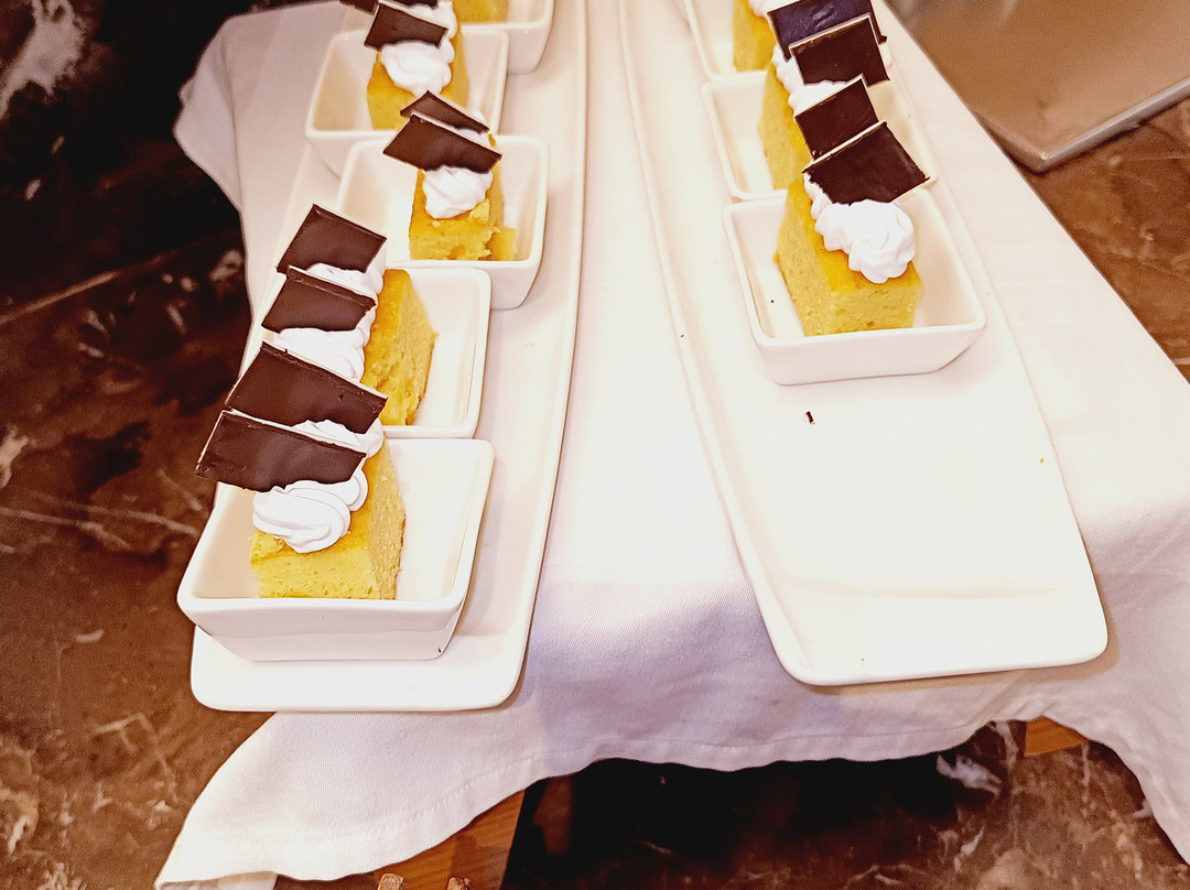 Royal Hometel Suites主图