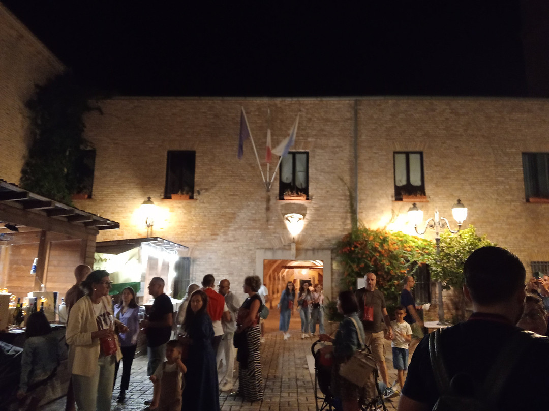 Palazzo Comunale di Città Sant'Angelo-Citta Sant'Angelo必去景点