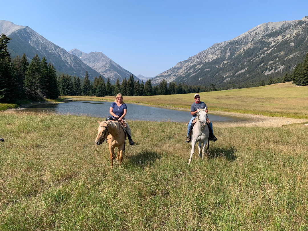 Sweet Grass (Dude) Ranch主图