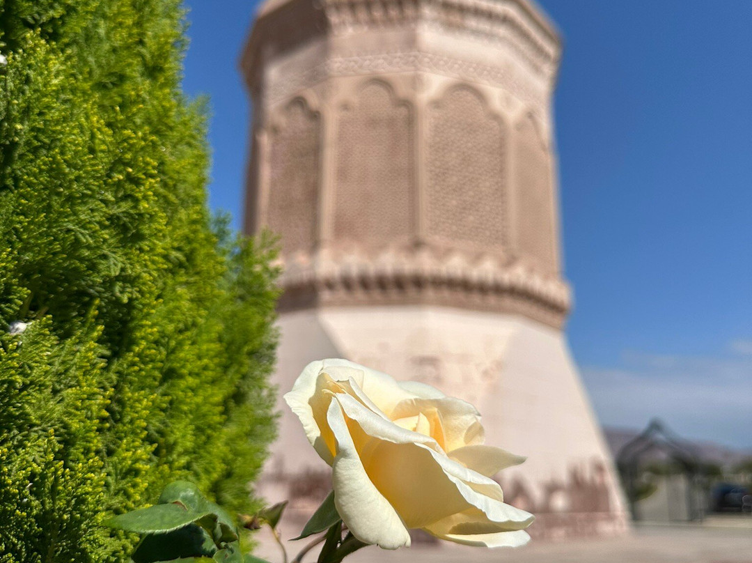 Gulustan Mausoleum-纳希切万 必去景点