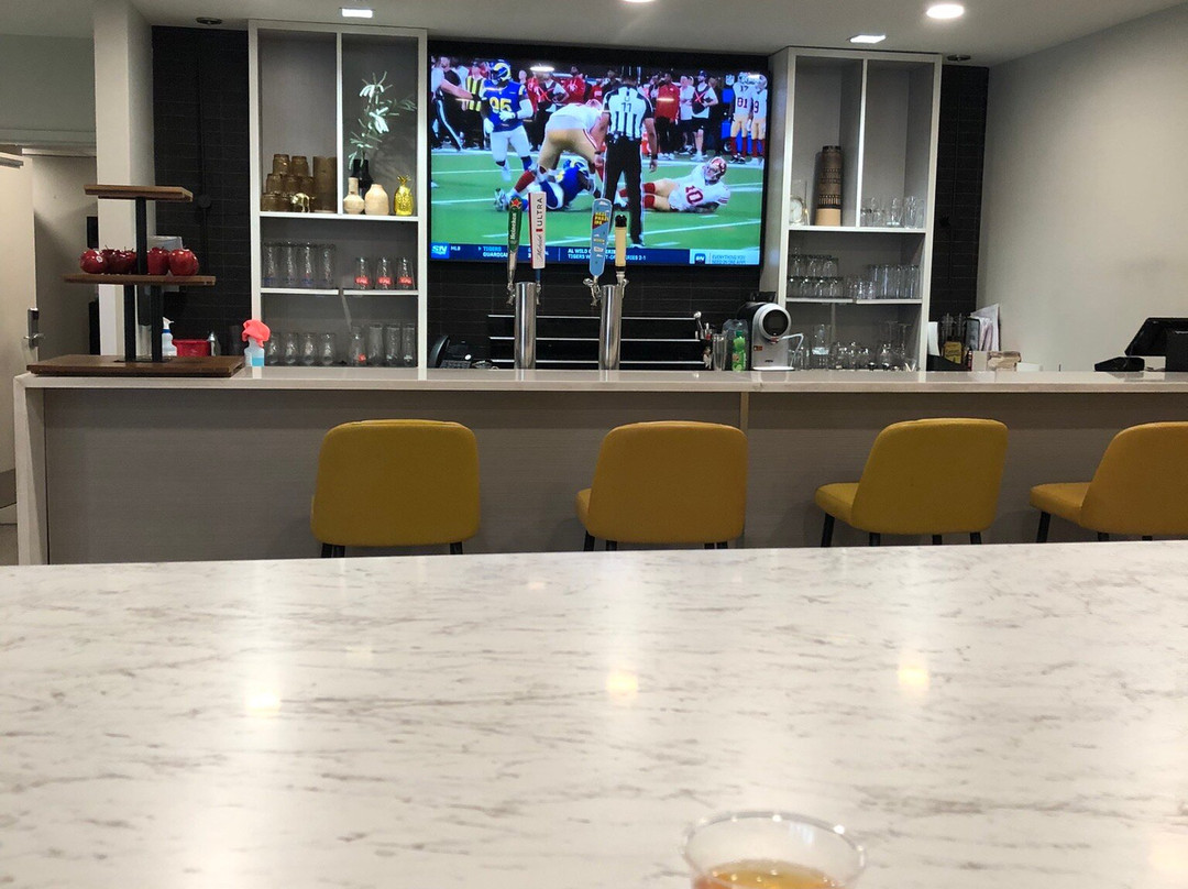 Microtel Inn & Suites by Wyndham Kanata Ottawa West主图