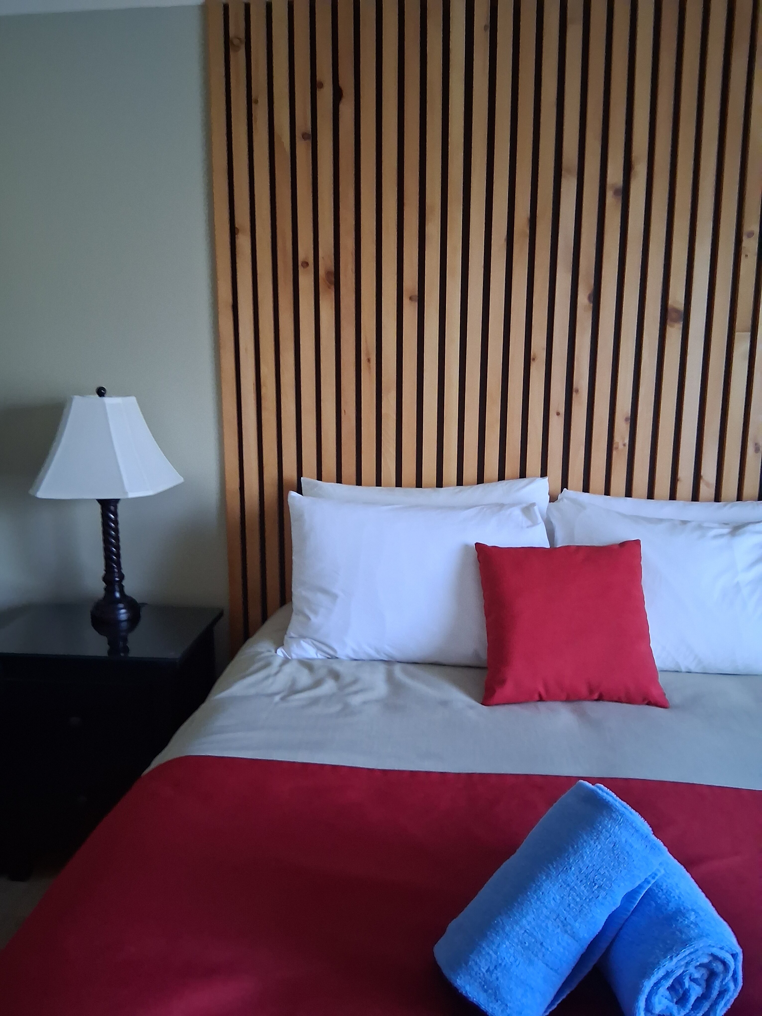 Auberge Aux Quatre Matins-官方