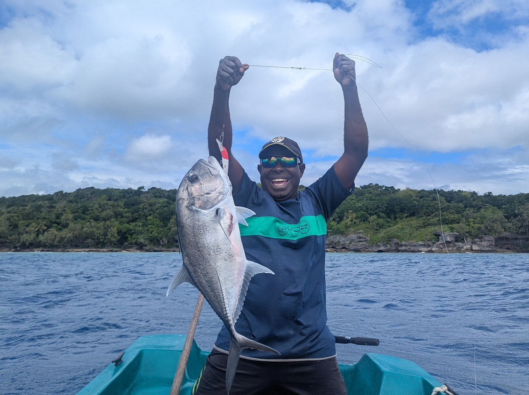 Paruki Transfer & Tour Adventures-维拉港必去景点