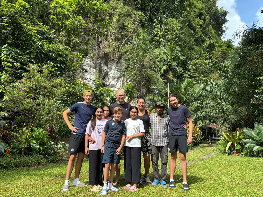 Khao Sok Saengtawan Resort and Camp