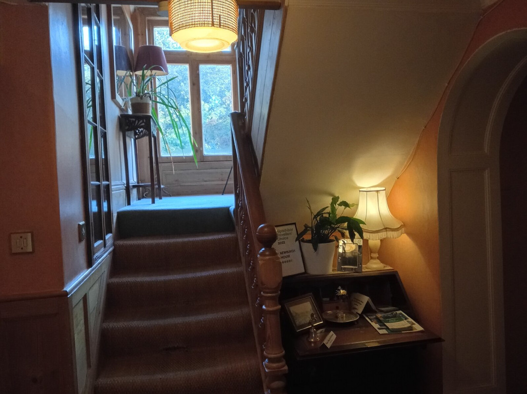 Newburgh House主图