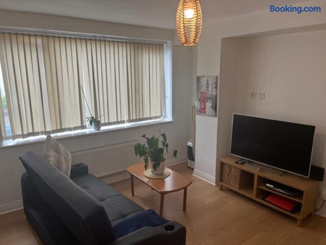 Stockley Apartments Garden Court