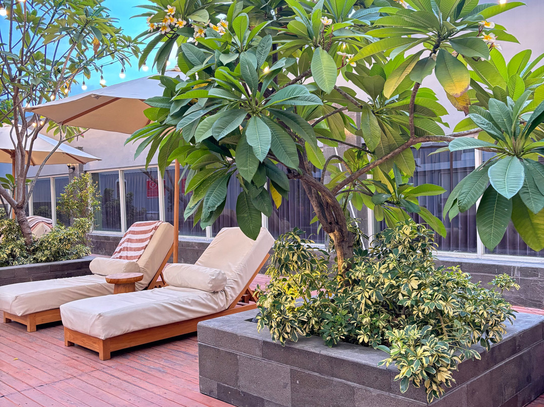 Ascent Premiere Hotel And Convention Pasuruan主图