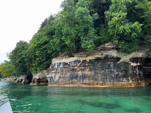 Glass Bottom Shipwreck Tours-缪尼辛必去景点