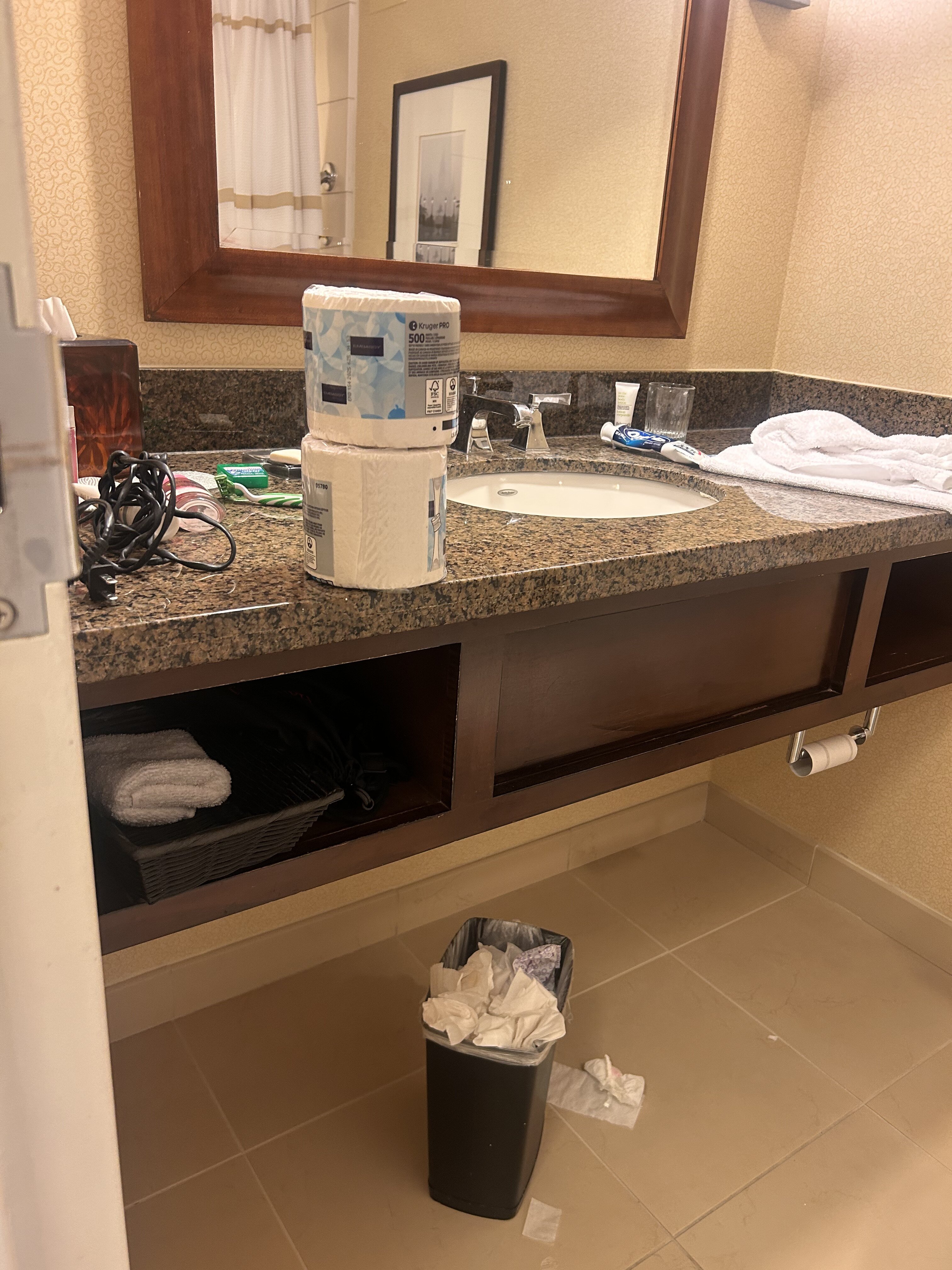 New Orleans Marriott Metairie at Lakeway-浴室