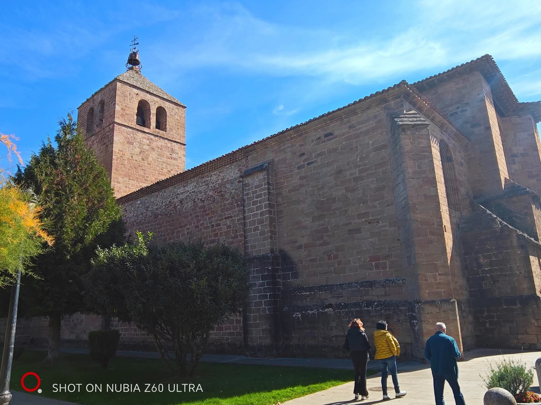 Iglesia Santa Maria la Mayor-艾斯卡拉伊必去景点