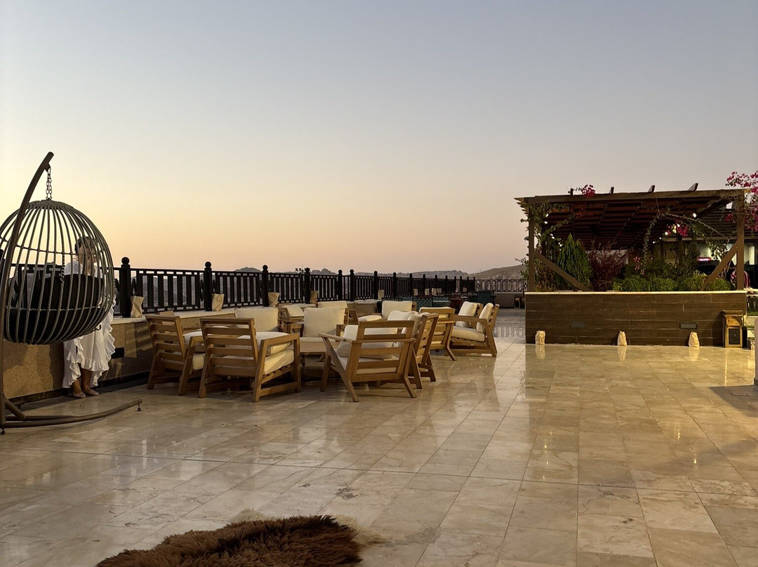 Petra Moon Luxury Hotel主图