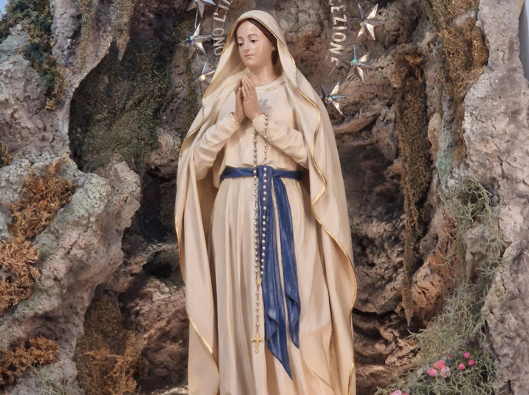 Chiesa di San Lorenzo delle Benedettine-San Severo必去景点