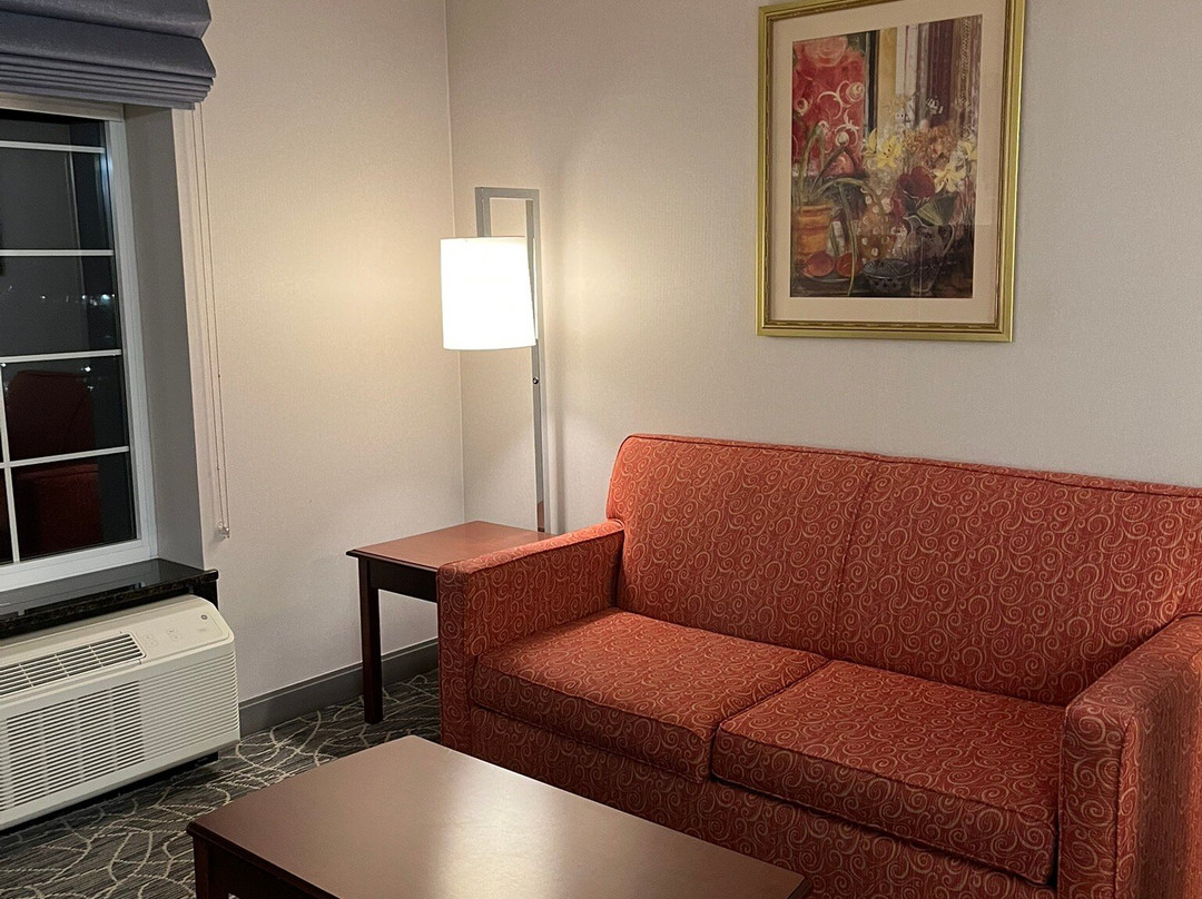 Hampton Inn & Suites Berkshires Lenox主图