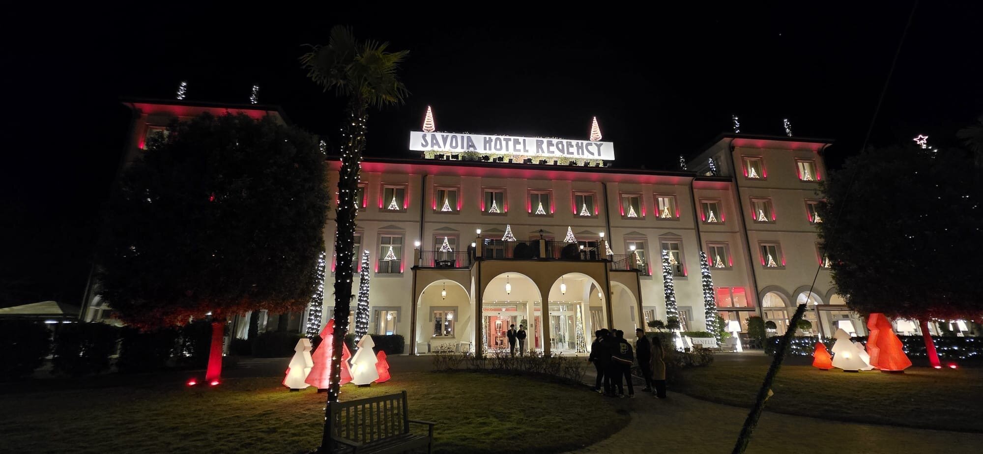 萨沃亚摄政酒店-官方