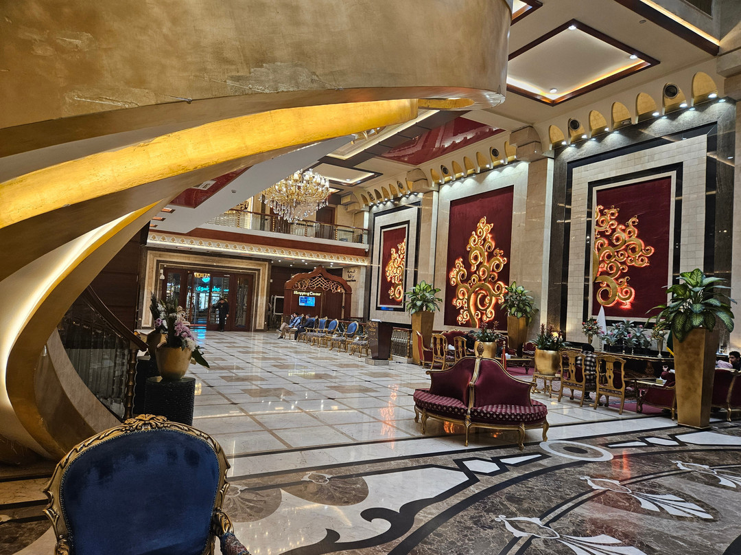 Darvishi Royal Hotel主图