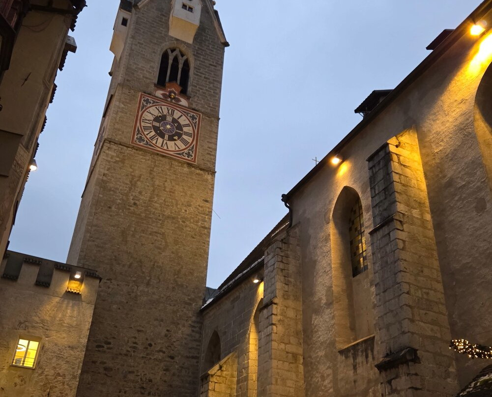 Torre Bianca-布雷萨诺内必去景点