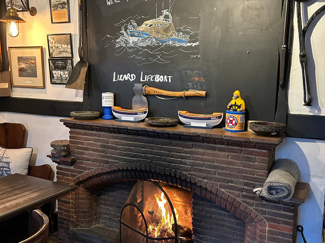 The Top House Inn主图