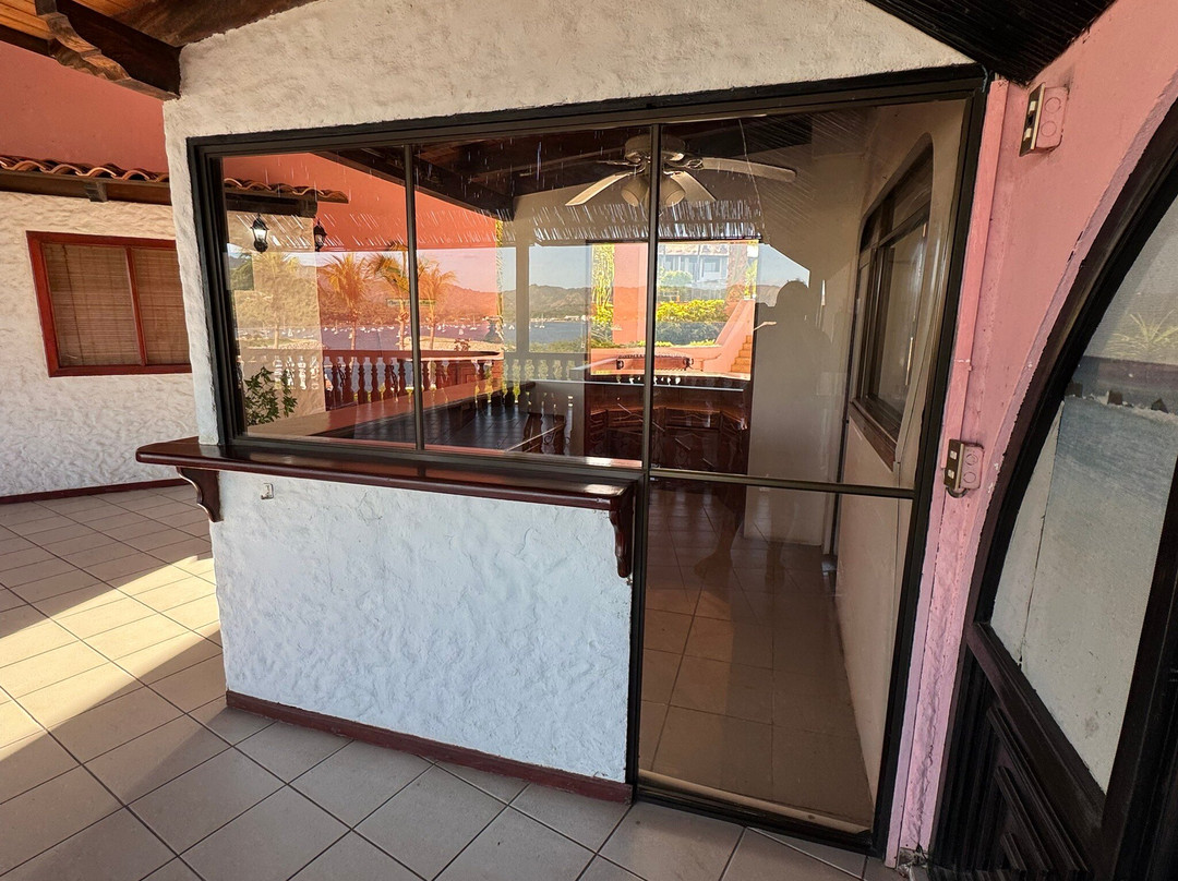 Paradise Flamingo Beach Hotel