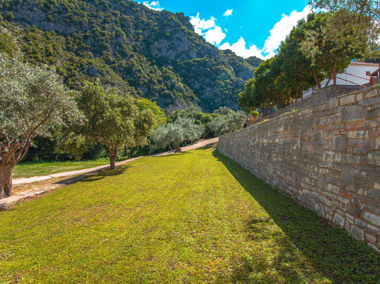 Piges Hotel at Acheron Springs主图