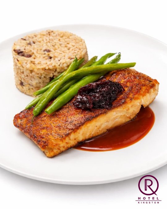 R Hotel Kingston-餐饮