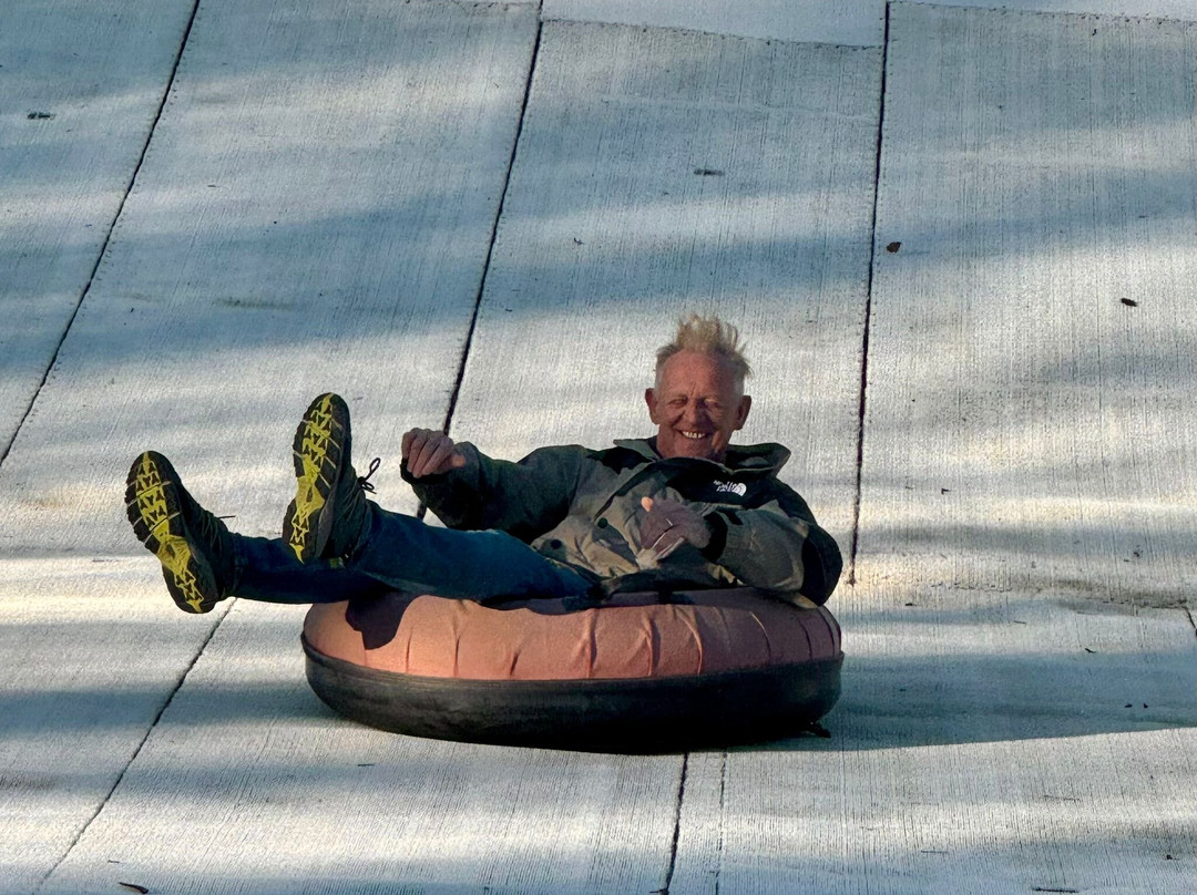 Warmwell Holiday Park Ski Slope-Warmwell必去景点