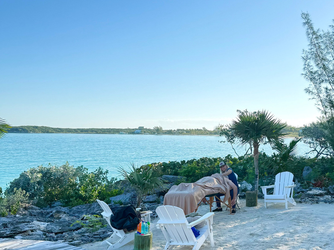 Island Wellness Exuma Salon & Spa-George Town必去景点