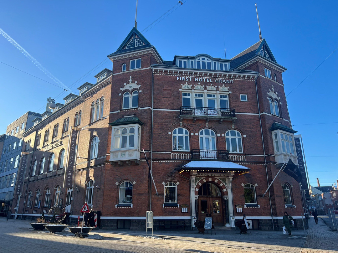 第一豪华酒店主图