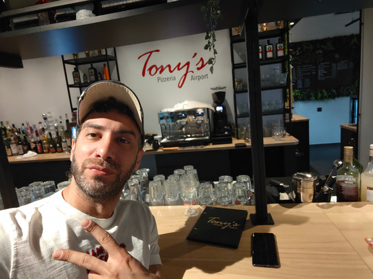 Tony's Pizzeria Airport