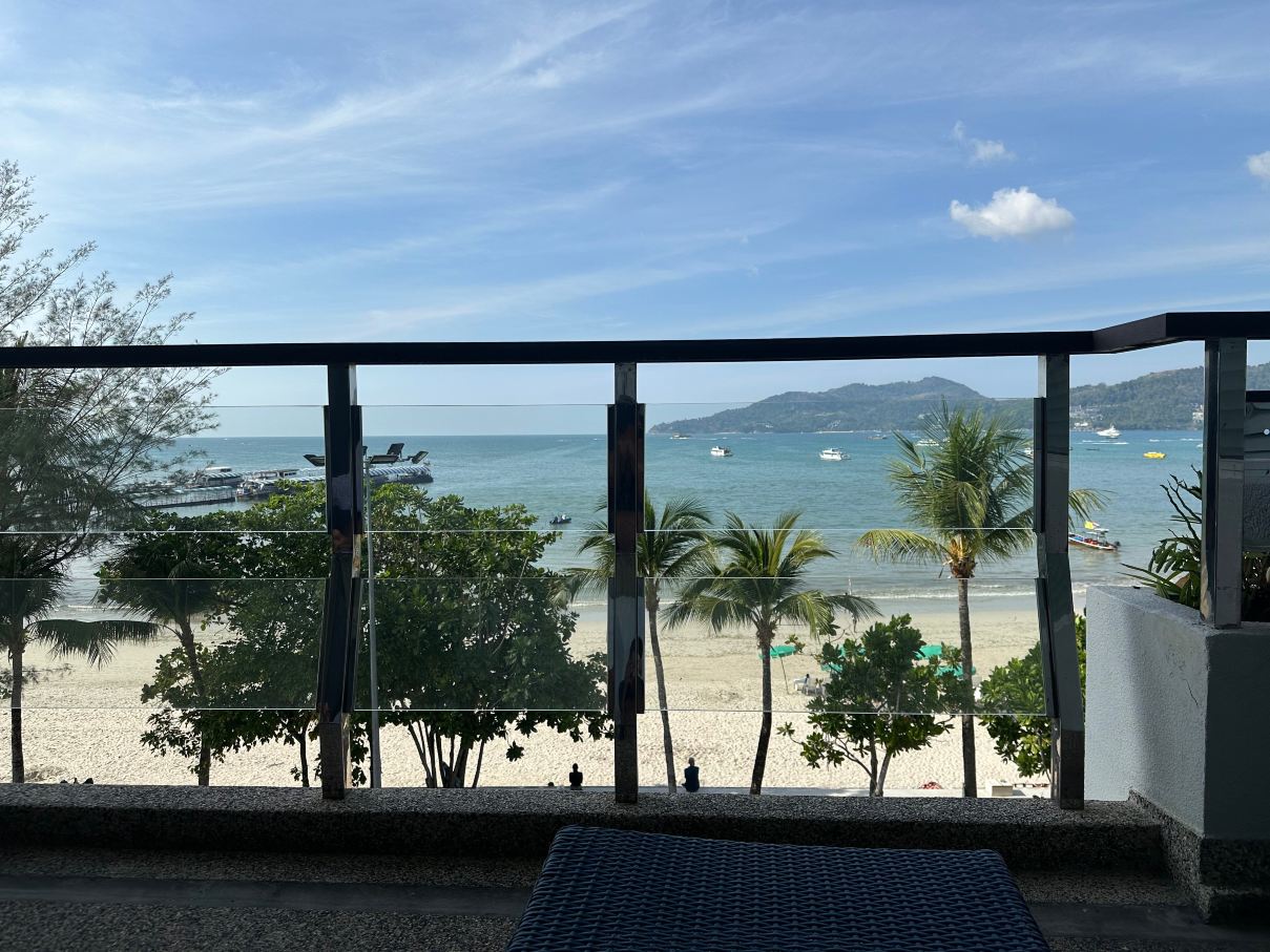 芭东南滩欢乐鸿居酒店-酒店景观