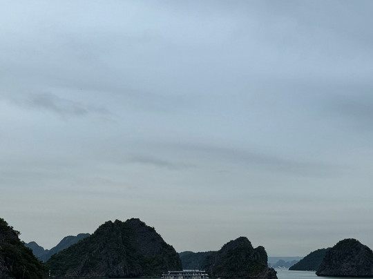 Elite of the Seas-下龙湾必去景点