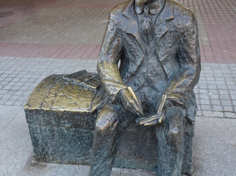 Kufer Reymonta-罗兹必去景点