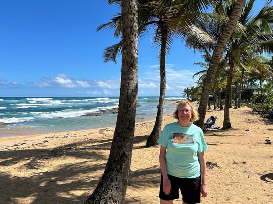 Mar- Bella Beach Club and Restaurant