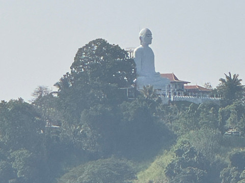 Travel With Tissa-康提必去景点