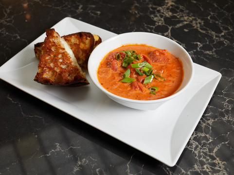 Red Oak Craft Bar & Rotisserie