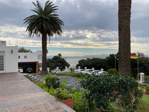 Manor on the Bay主图