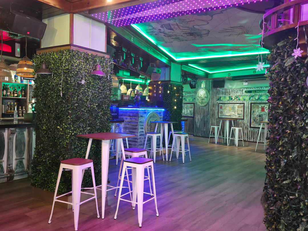 Doblon Premium-Adra必去景点