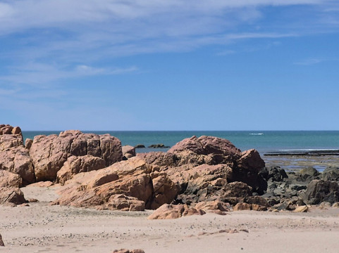 Playa Piedras Coloradas-Las Grutas必去景点