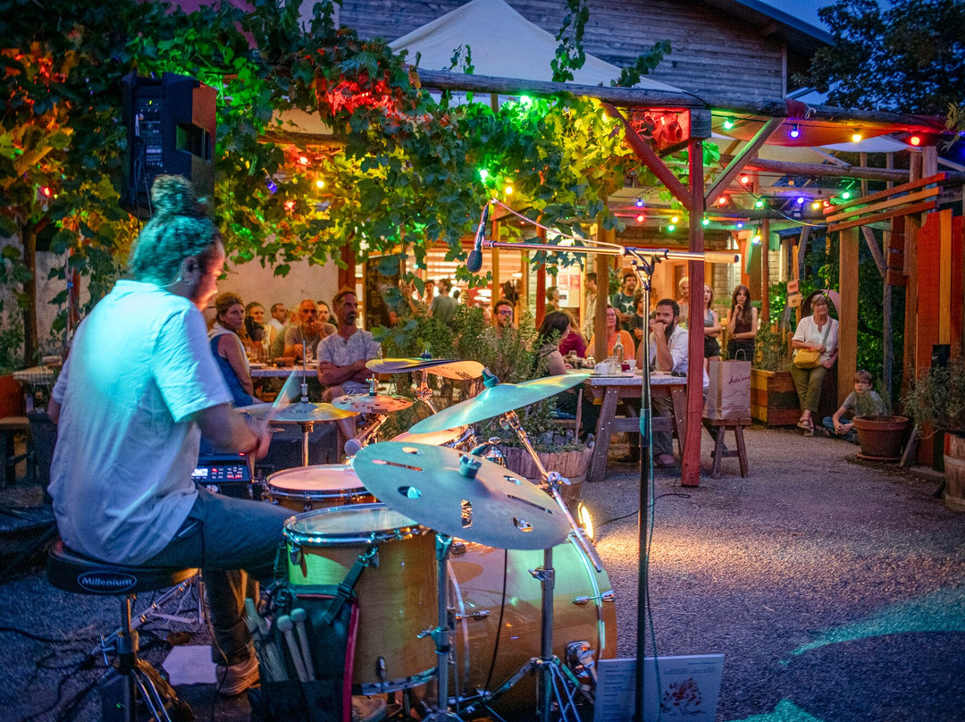 Ardelaine-Saint-Pierreville必去景点