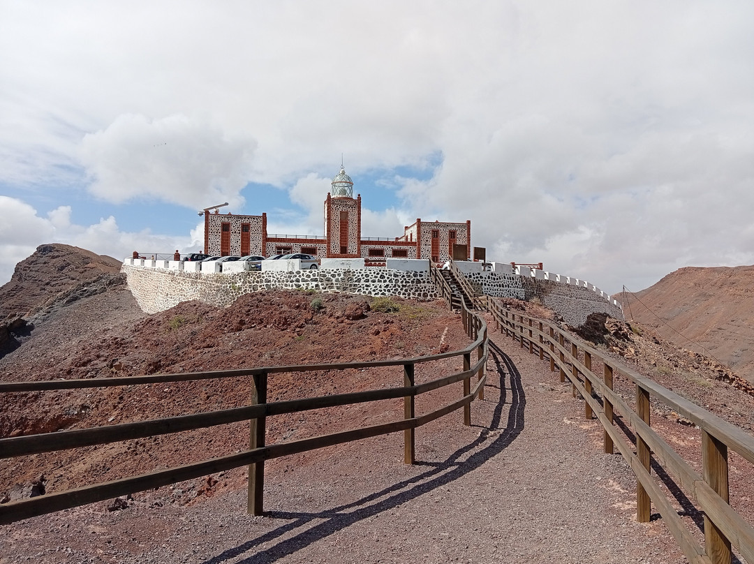 Faro de la Entallada-Las Playitas必去景点