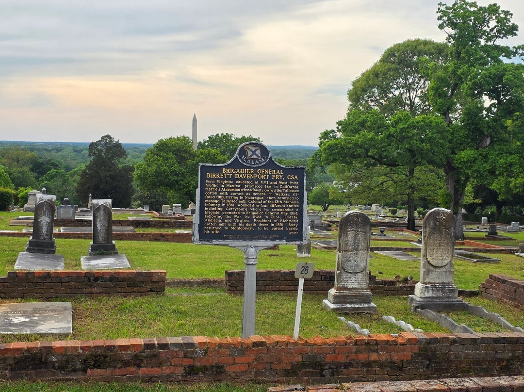 Hank Williams Memorial - Oakwood Annex Cemetery-蒙哥马利必去景点