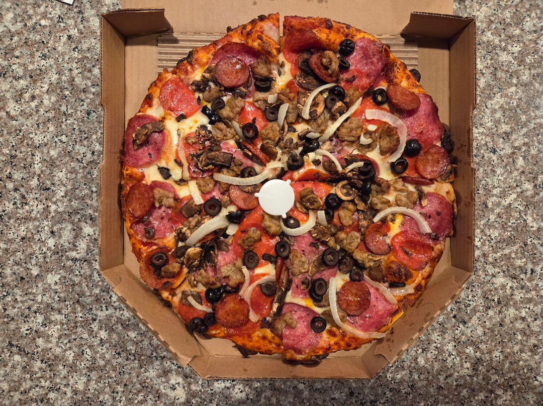 Round Table Pizza
