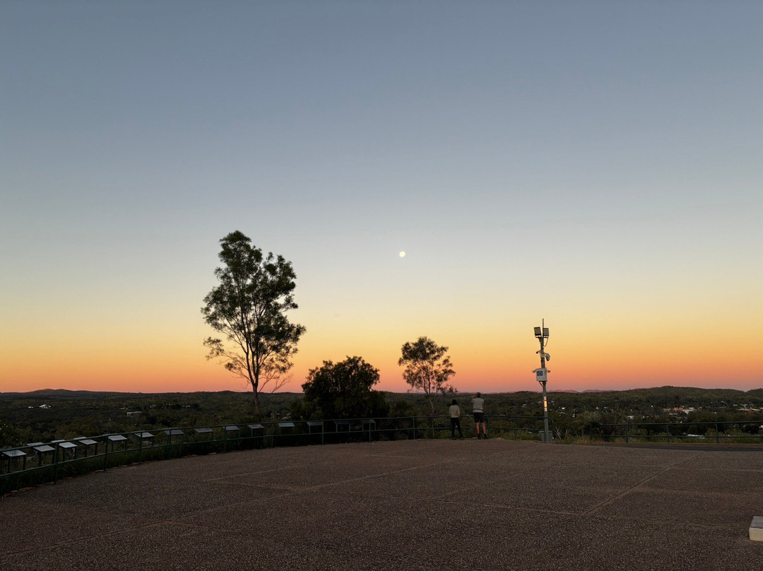 Anzac Hill-爱丽斯泉必去景点